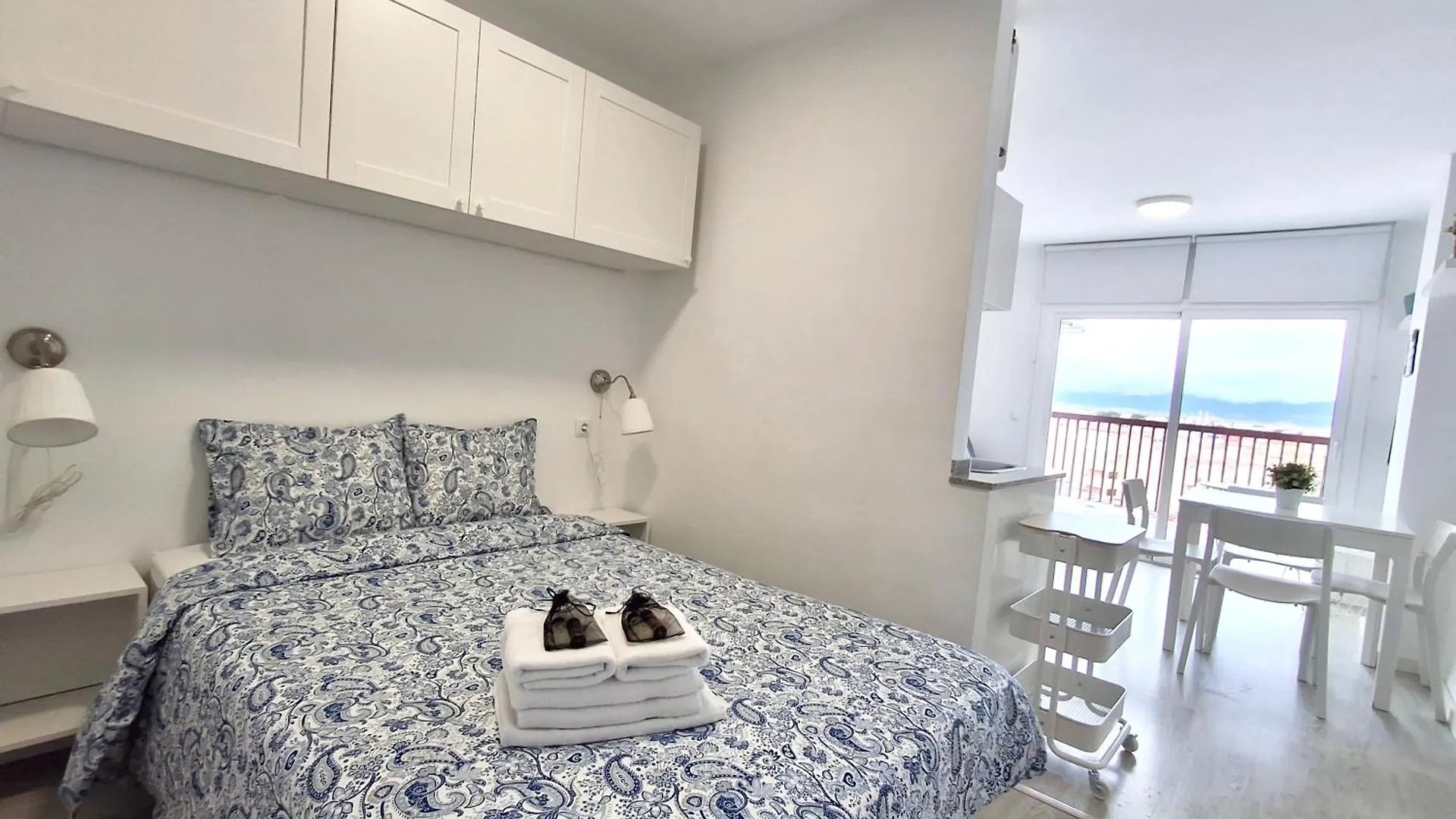 Apartamento 1ª Linea De Mar -Wifi- Aire Acondicionado Empuriabrava